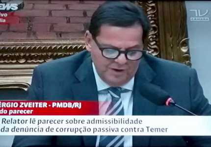 Zveiter em relatório lê voto favorável ao prosseguimento da denúncia da PGR contra Temer sergio parecer Temer